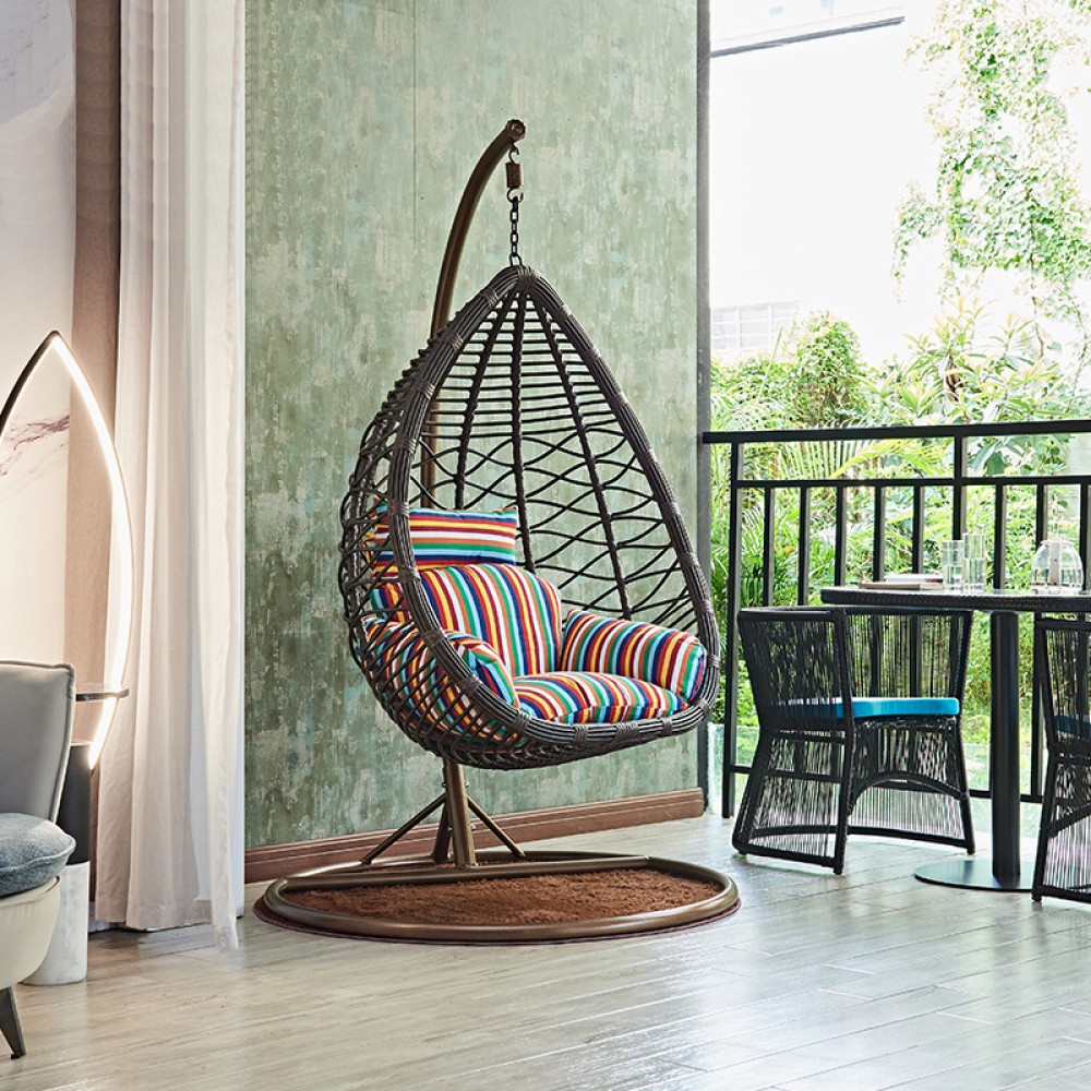 M03 EGG CHAIR WITH CUSHION