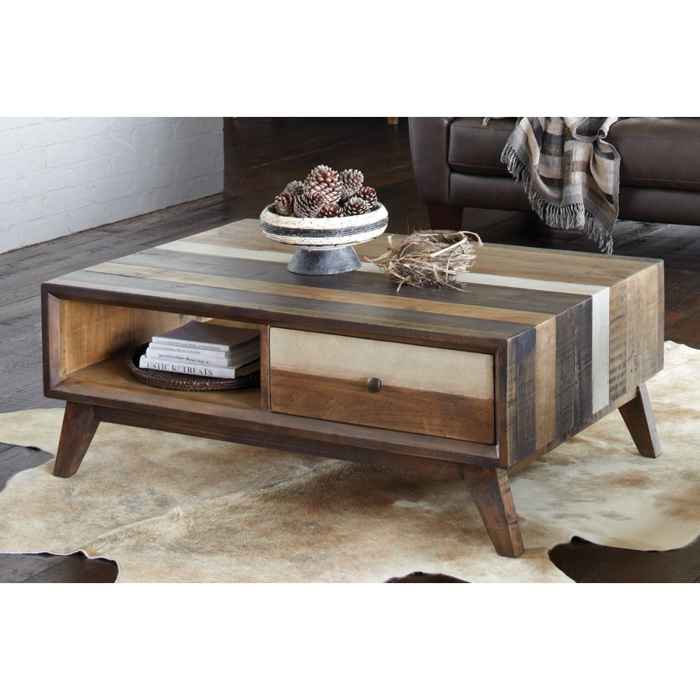 CRISP COFFEE TABLE